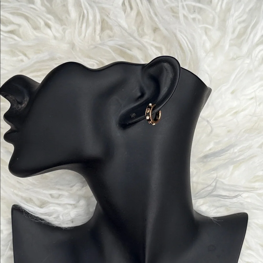 NWT Coach Signature Enamel Stone Ear Cuff Black/Gold
